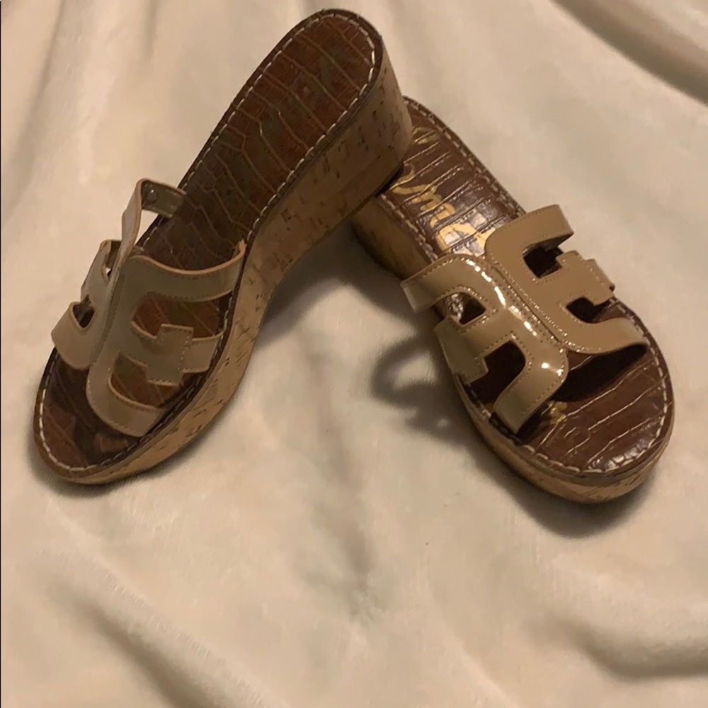 Wedge sandals
